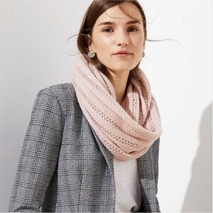 NWT LOFT Pink Knit Infinity Scarf w/ Gold Threads